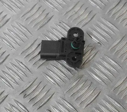 Volkswagen Jetta VI Air pressure sensor 0261230081 036906051G