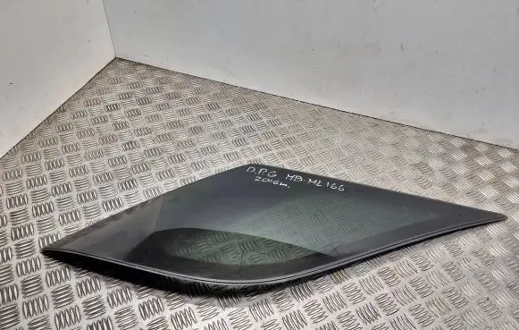Mercedes-Benz ML W166 Rear side window 43r000091 A00645030b