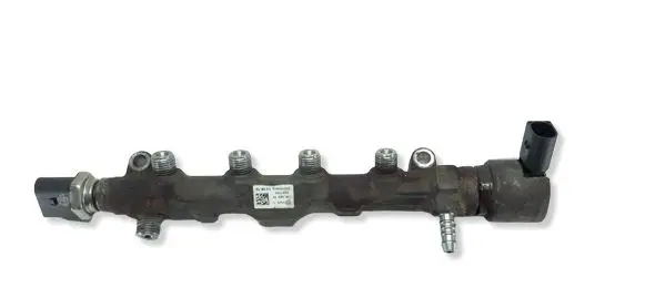 Volkswagen Tiguan Fuel injection system set 04L130764D