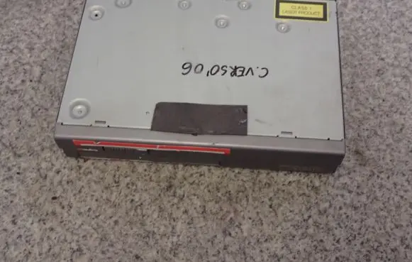 Toyota Corolla Verso AR10 CD/DVD changer 