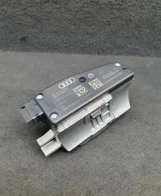Audi A4 S4 B8 8K Steering wheel lock 8K0905852E