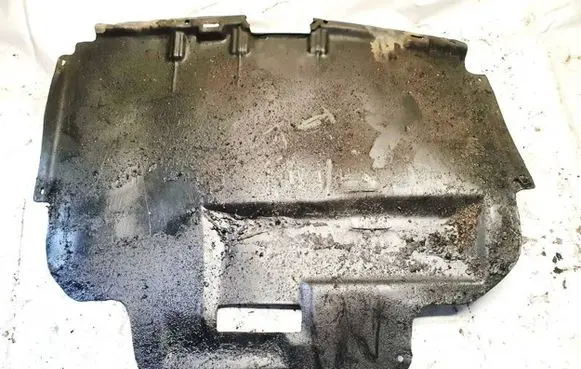 Citroen C5 Engine splash shield/under tray