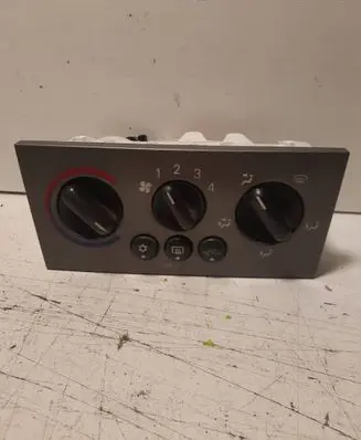 Opel Meriva A Climate control unit 93329465 C6758 67589032