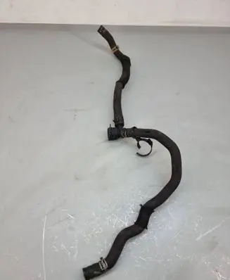Engine coolant pipe/hose