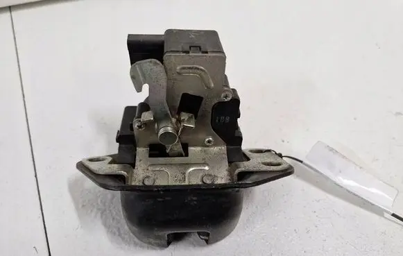 Renault Koleos I Tailgate exterior lock 905923361R