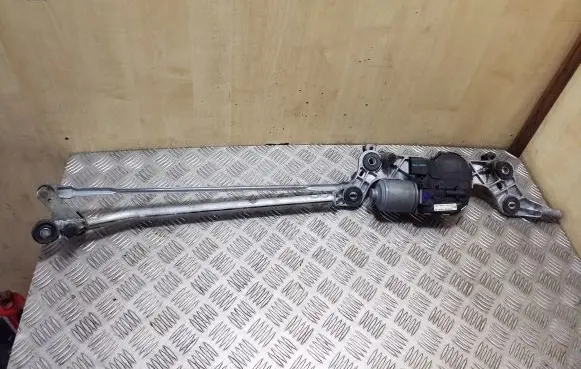 Porsche Cayenne (92A) Front wiper linkage and motor 7P09551120 0390243401 7P0955024