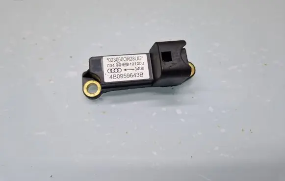 Audi A6 S6 C5 4B Airbag deployment crash/impact sensor 4B0959643B 023060OR287UG