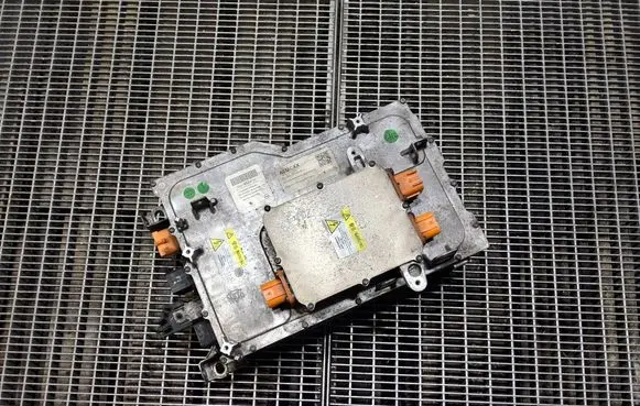 Citroen C4 III e-C4 Voltage converter inverter 9844765280 9838854680