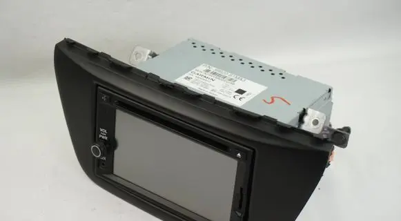 Suzuki SX4 Radio/CD/DVD/GPS head unit 3992061MA3