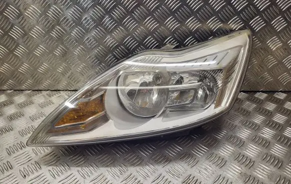 Ford Focus Headlight/headlamp 8M5113W030AD