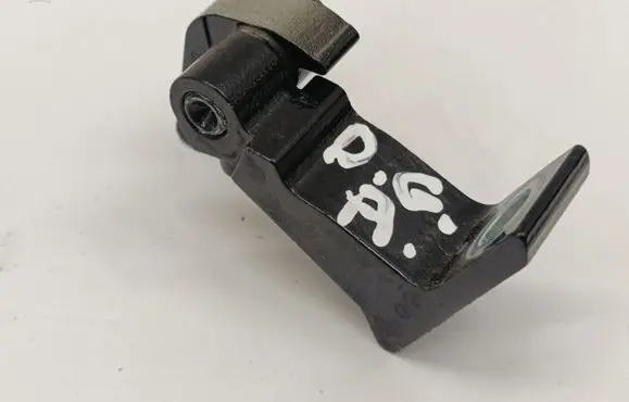 Audi Q4 Sportback e-tron Rear door lower hinge