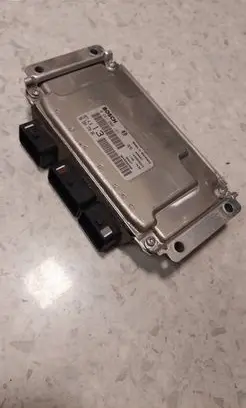 Peugeot 1007 Engine control unit/module 0261208191 9658477080