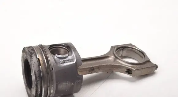 BMW 1 E81 E87 Piston 0840BB