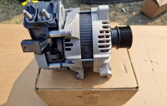 Mercedes-Benz C W205 Generator/alternator A2649001700