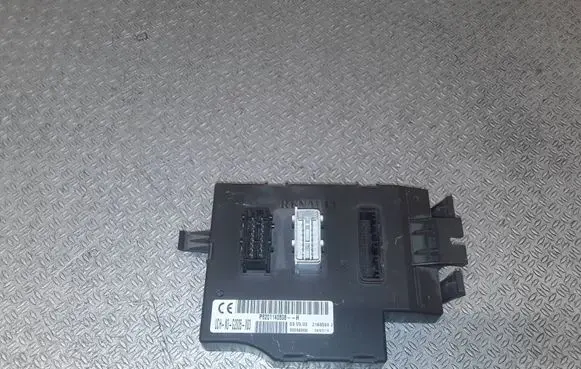 Nissan Primastar Comfort/convenience module P8201140808