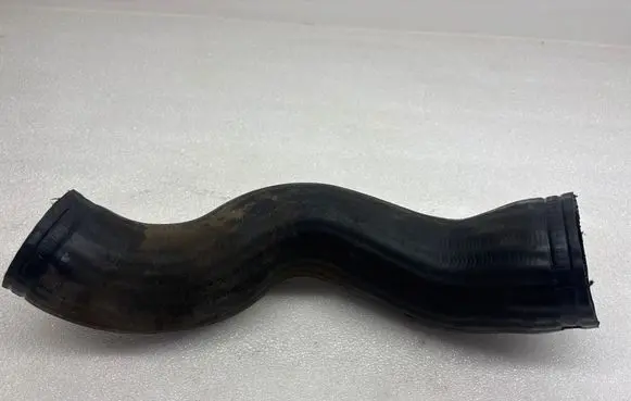 Volvo S60 Intercooler hose/pipe 30680218