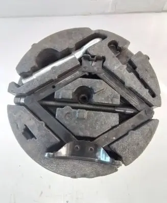 Opel Zafira B Tool set 