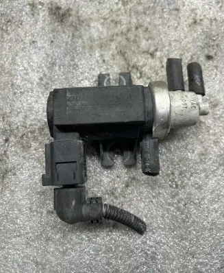 Volkswagen Sharan Turbo solenoid valve 1J0906627A
