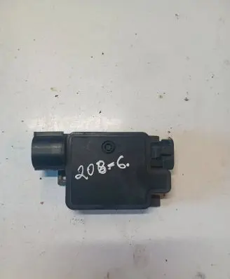 Volvo V40 Coolant fan relay 940009301 560002488411