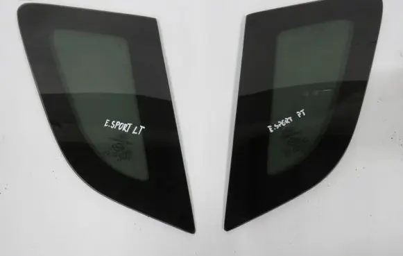 Ford Ecosport Rear side window