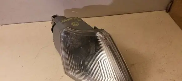 Citroen Xantia Front indicator light 6R0192014