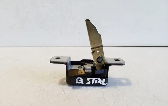 Nissan Pathfinder R51 Tailgate window lock/catch/latch 