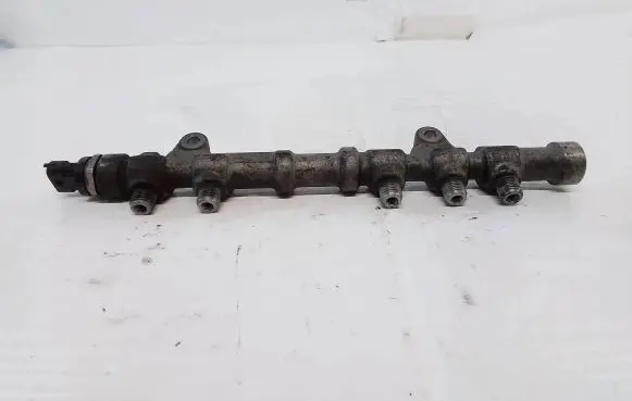 Fuel main line pipe
