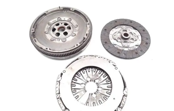 Volkswagen PASSAT B6 Clutch set kit 2289000299 2294001982