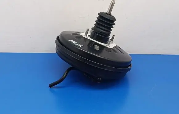 Audi Coupe Brake booster 1S1614105B