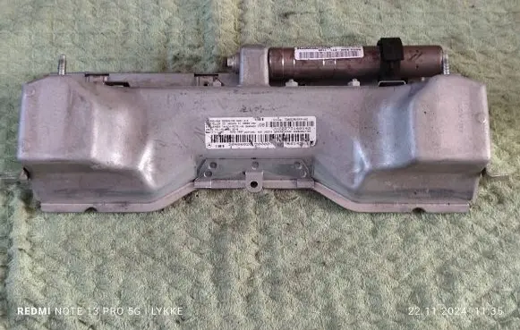 Mercedes-Benz C AMG W204 Knee airbag 306259110 306026999AQ 20486020