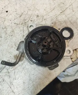 Toyota Yaris Oil pump 