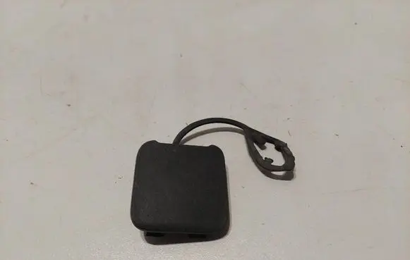 Volvo XC70 Front tow hook cap/cover 30678712 BP3ED
