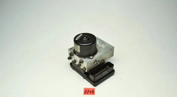 Mercedes-Benz C W203 ABS Pump A0054310812 10020404174 0043032952001826