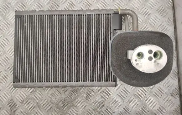Air conditioning (A/C) radiator (interior)