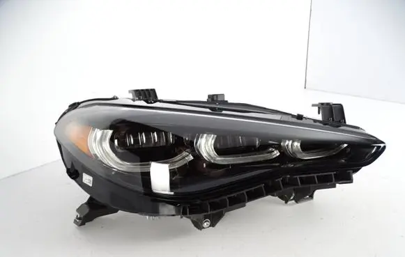 Alfa Romeo Giulia Headlight/headlamp 50567178 02B1T1