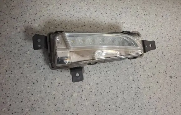 Suzuki Vitara (LY) Front fog light W1387