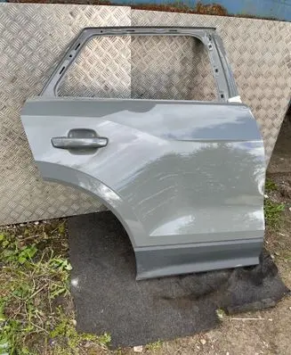 Audi Q2 - Rear door 81A867416