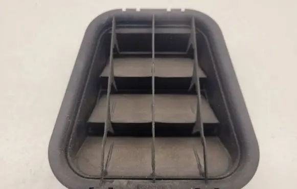 Audi A6 S6 C6 4F Quarter panel pressure vent 4B0819811B