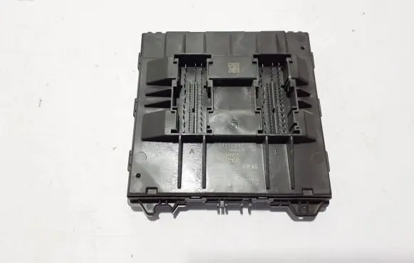 Volkswagen Amarok Comfort/convenience module 7E0937089C