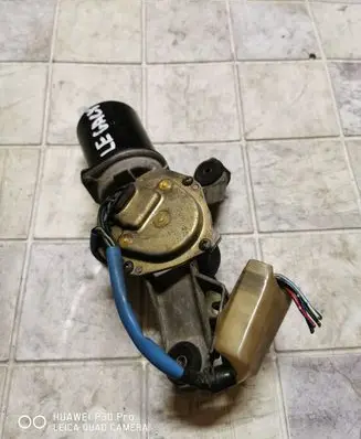 Subaru Legacy Wiper motor 7228