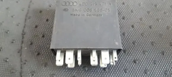 Skoda Fabia Mk1 (6Y) Other relay 5KG00656805 5KG006568-05
