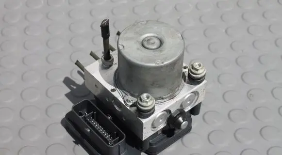 Mazda CX-3 ABS Pump DH0N437A0A