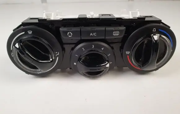 Peugeot 208 Climate control unit 86722483ZD