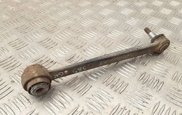 Rear control arm