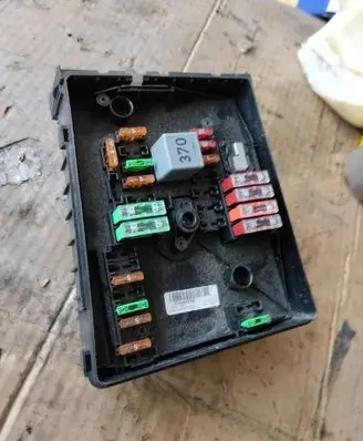Skoda Octavia Mk2 (1Z) Fuse module 1K0937125A 017183071