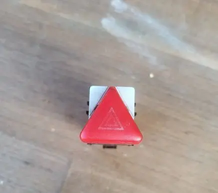 Skoda Fabia Mk1 (6Y) Hazard light switch 6Y0953235 3404