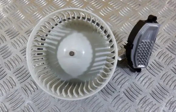 Volkswagen Up Heater fan/blower 12E820015