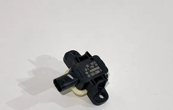 Mercedes-Benz GLE (W166 - C292) Airbag deployment crash/impact sensor A1668210351