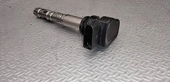Volkswagen PASSAT B6 High voltage ignition coil 06F905115F