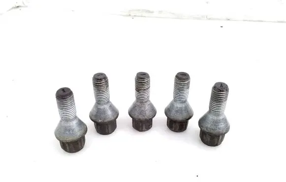 Nissan Juke II F16 Nuts/bolts 